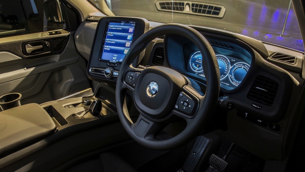 LEVC TX interiors