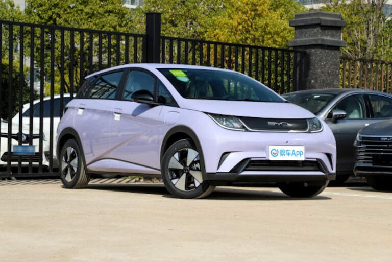 BYD Dolphin 2023