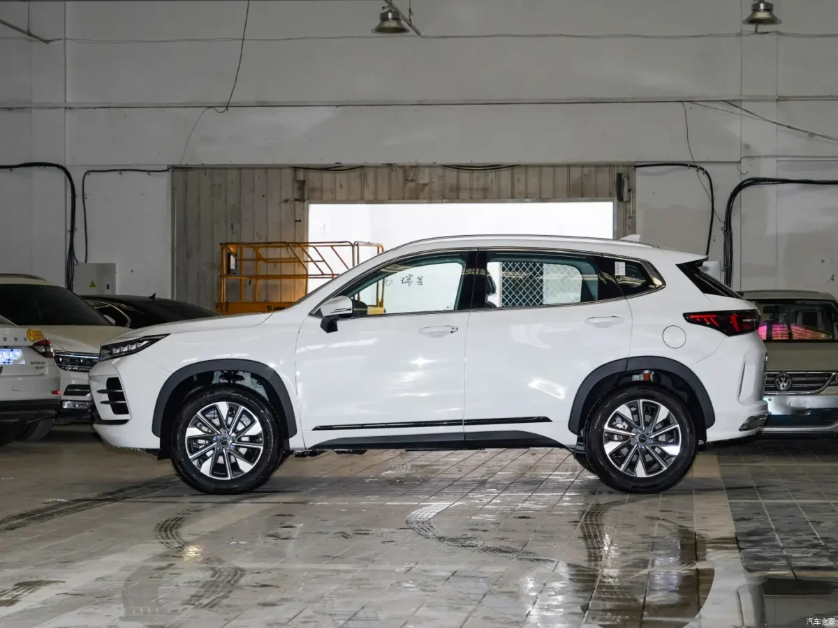 Zotye T300 side