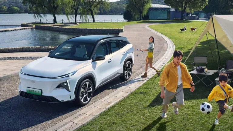 Geely Galaxy L7