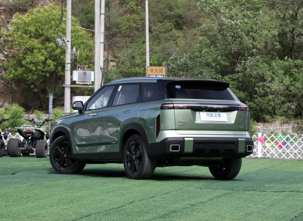 CHERY Discovery 06 back