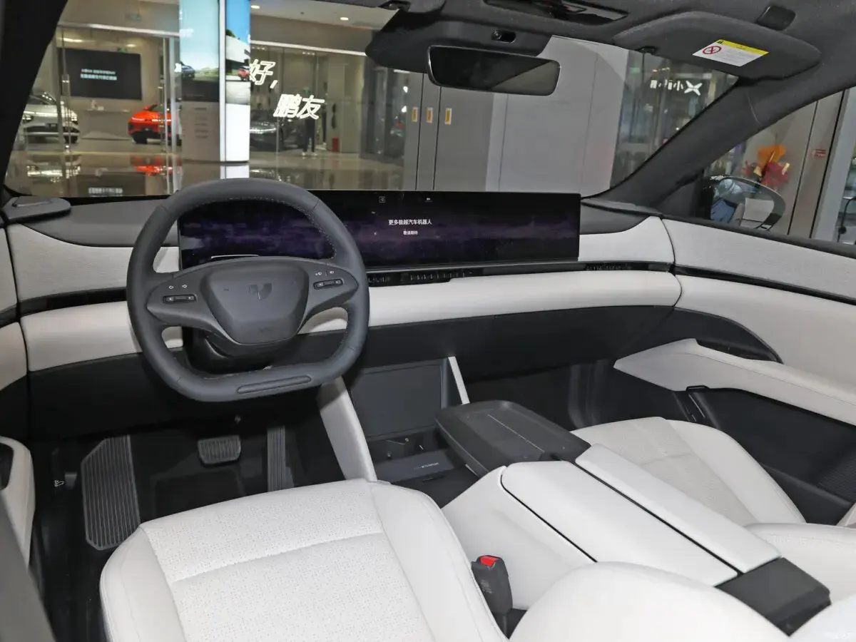 Ji Yue 01 interiors