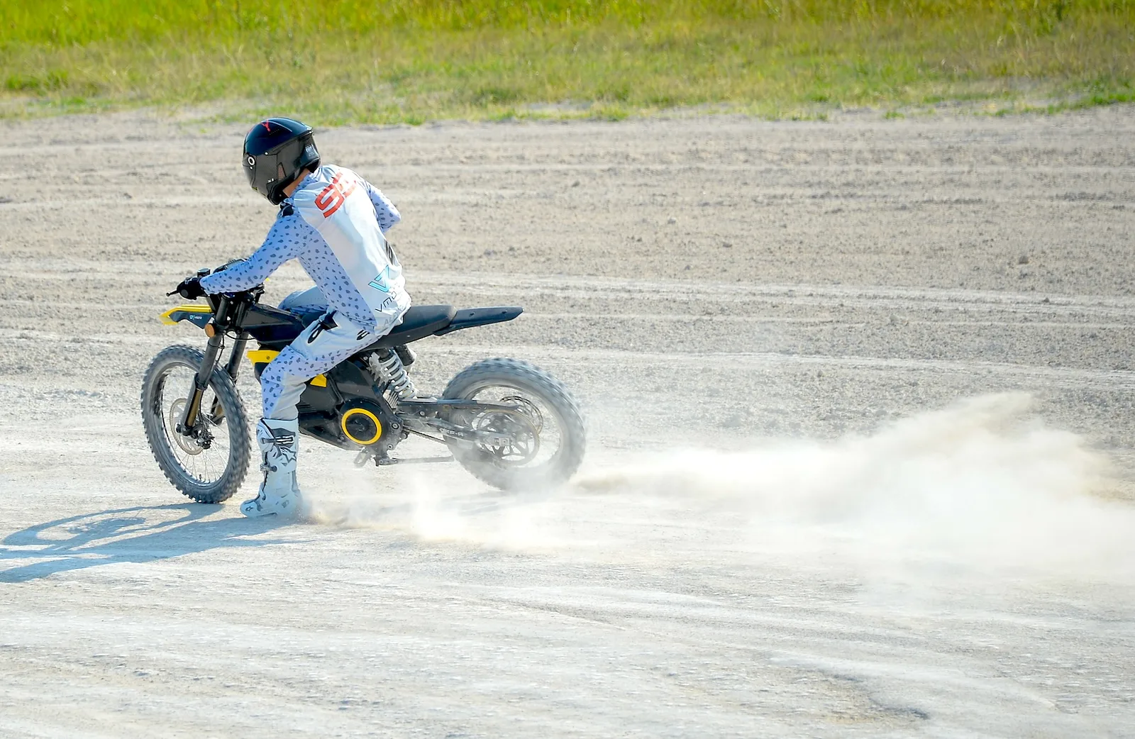 Vmoto Dirt Bike Oﬀ-R On-R